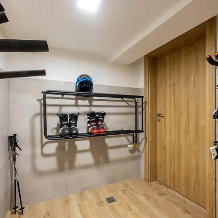 Ornak 7 * Ζακοπάνε