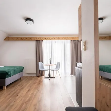 Apartament Ornak 7 *